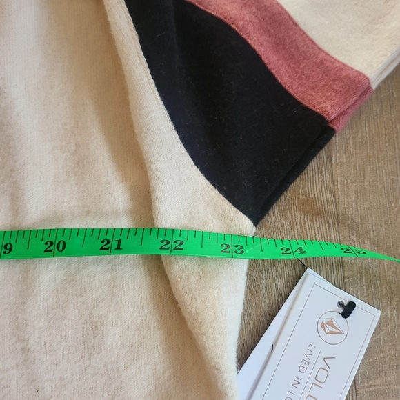 NWT VOLCOM LIVED IN LOUNGE FLEECE CREW SWEATSHIRT - Picture 5 of 8